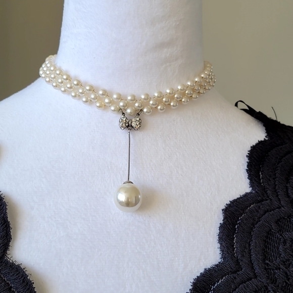 U2B Urban Basics Black Lace Dress and vintage Pearl Choker - Picture 2 of 7